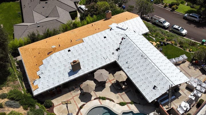 Homeowner roof replacement service